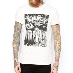 Levi’s x KILROY T-shirt in Cream with Black Design Size Large